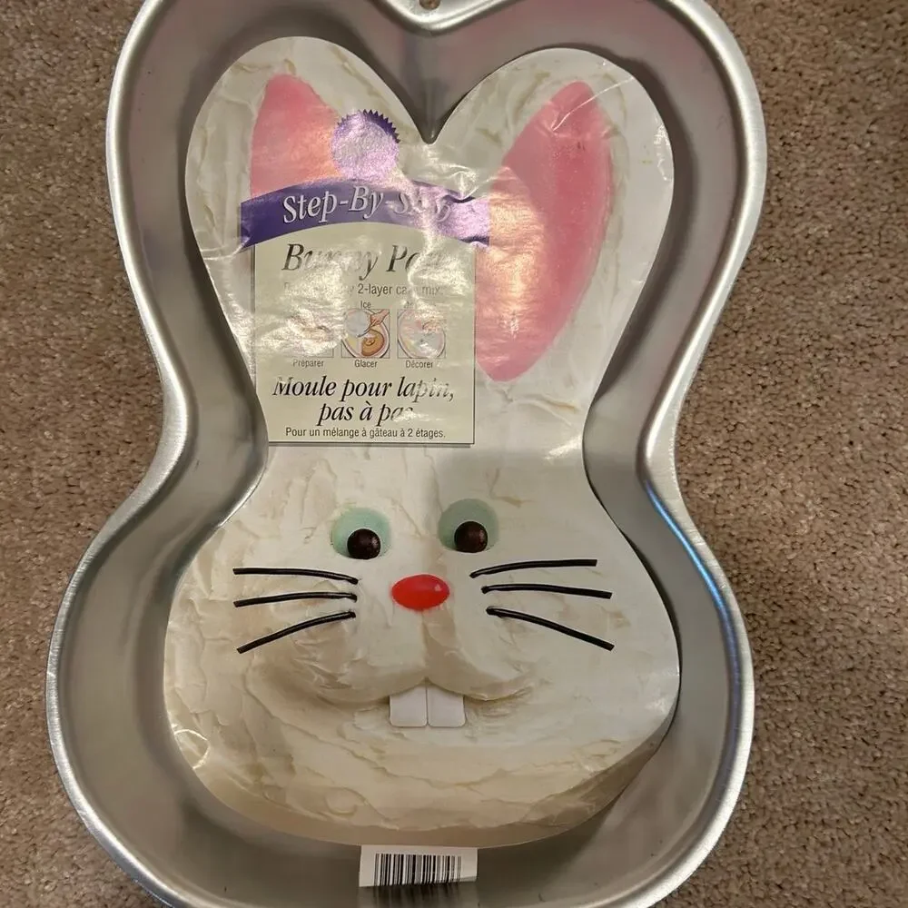 New wilton easter bunny cake pan